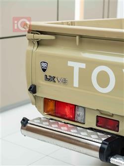 تويوتا لاند كروزر 70 بيك اب